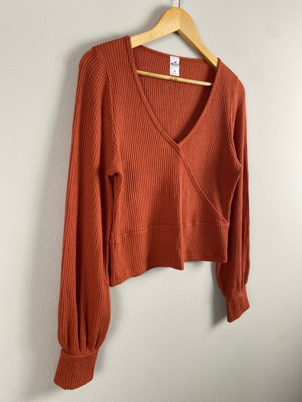 Hollister Ribbed Knit Long Sleeve Top/Tee | V Neck | Rust - Picture 7 of 14